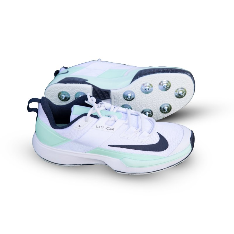 spike shoes cricket nike